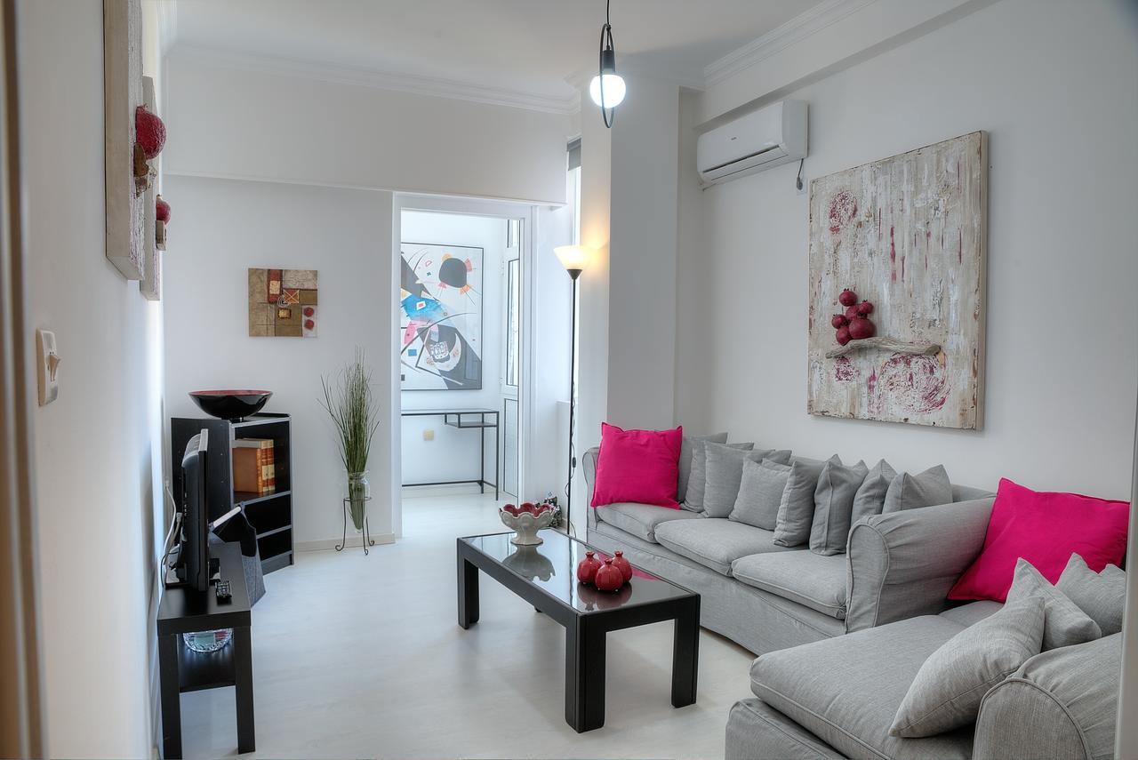 Cosy Apartment In Glyfada Center Athens Exterior photo